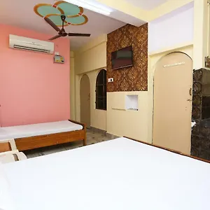Spot On 45585 Aakash Ganga Varanasi