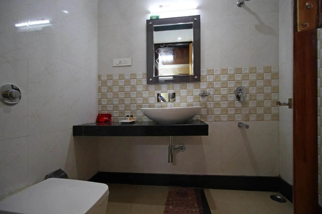 Capital O 4535 Hotel Uma Palace Varanasi
