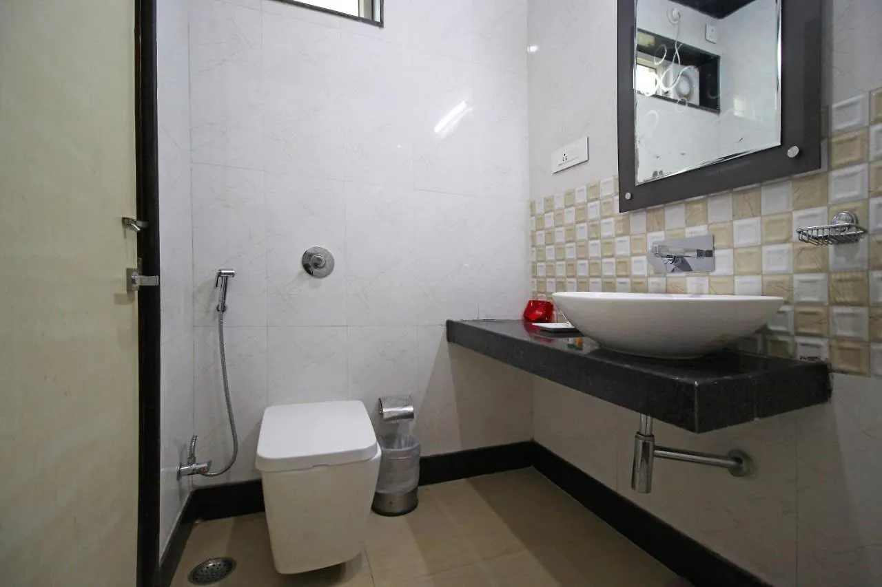 Capital O 4535 Hotel Uma Palace Varanasi
