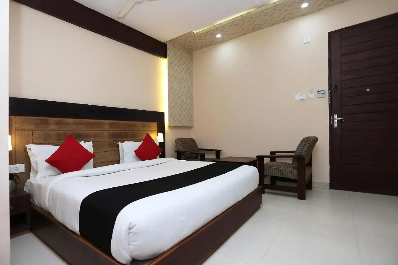 Capital O 4535 Hotel Uma Palace Varanasi