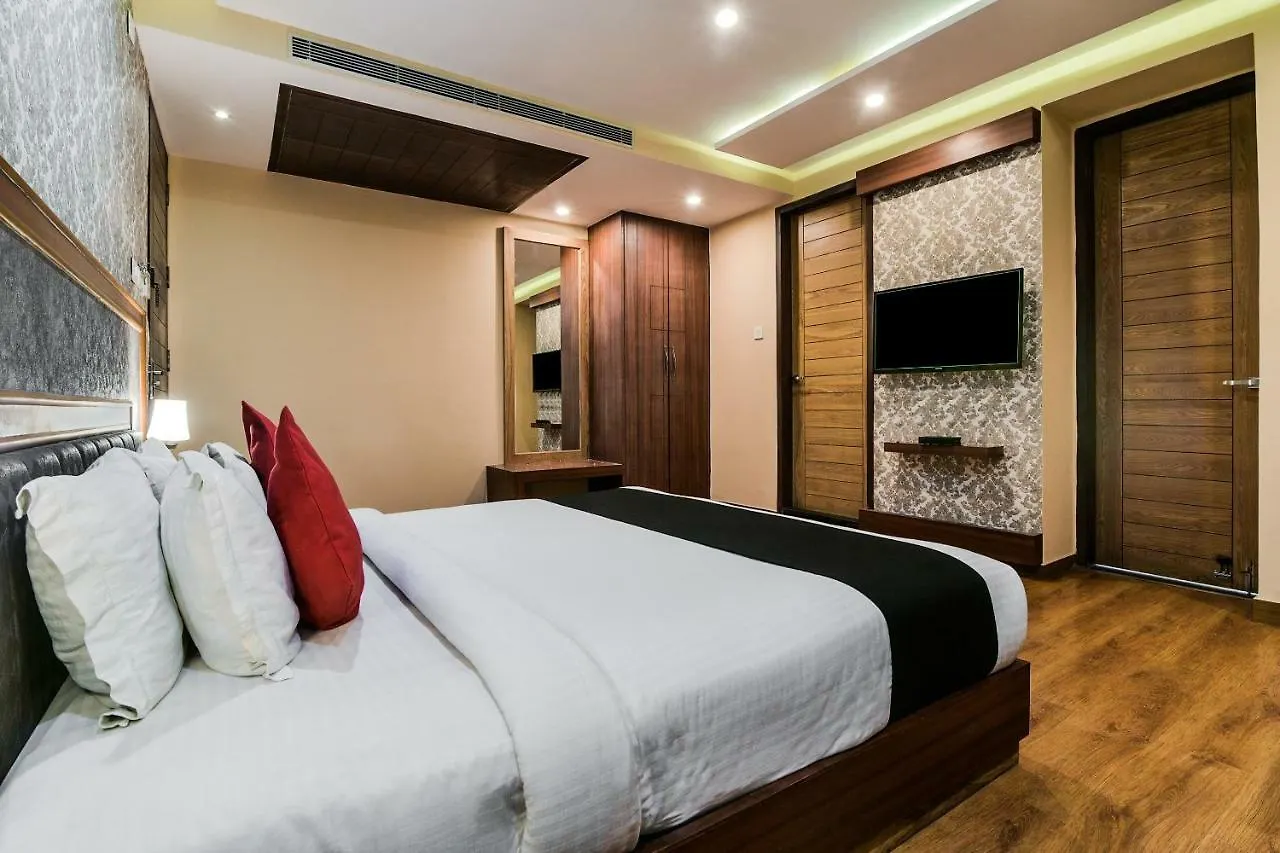 Capital O 4535 Hotel Uma Palace Varanasi India
